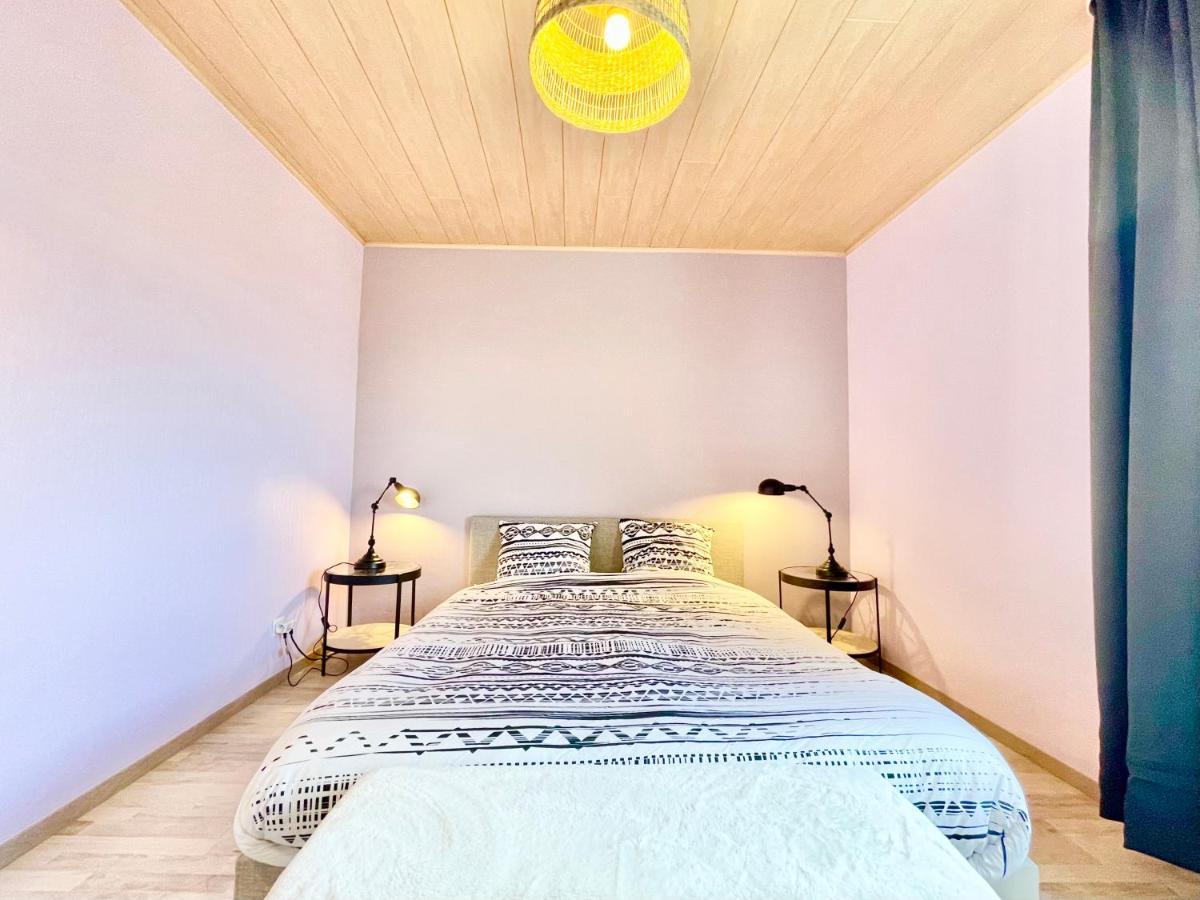 La Cigogne: Balcony Retreat with Netflix and Free Parking Apartment Colmar Exterior photo